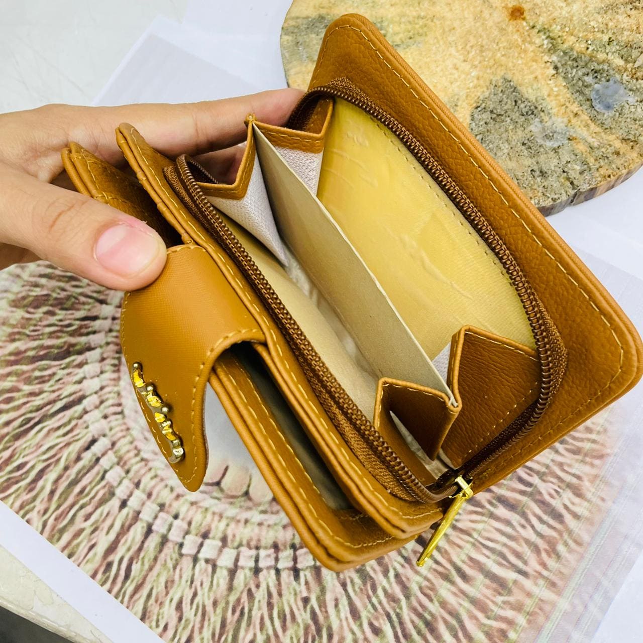 NUEVA BILLETERA DAMA ANTIFLUIDO