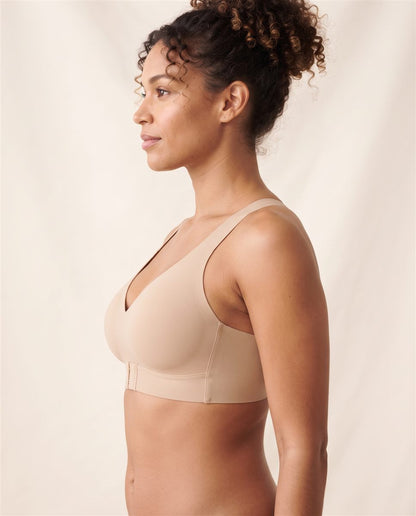 Perfil con postura erguida, Porte Real beige